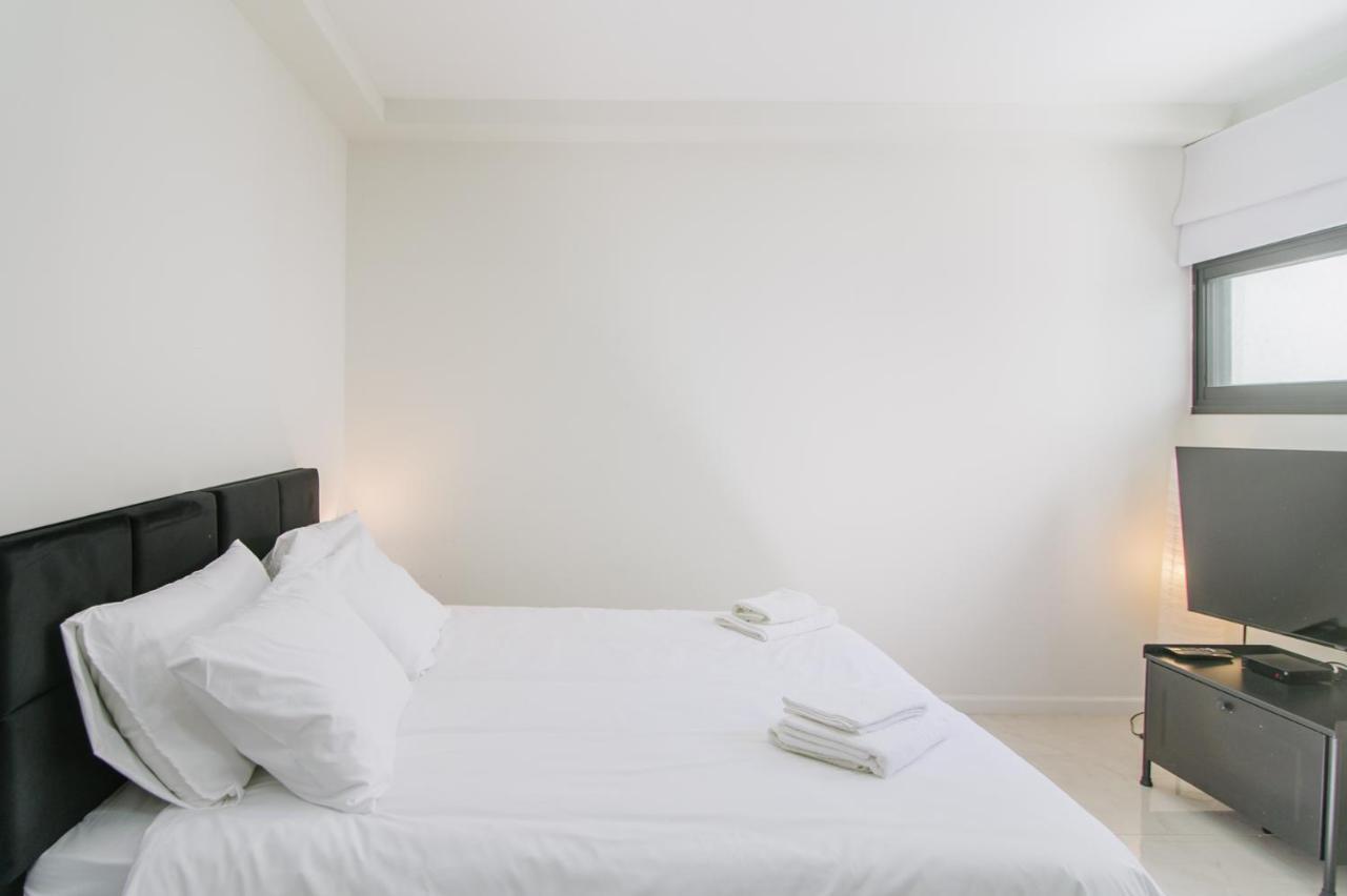 Olala Desert Shades Apartment Neve Zohar Bagian luar foto