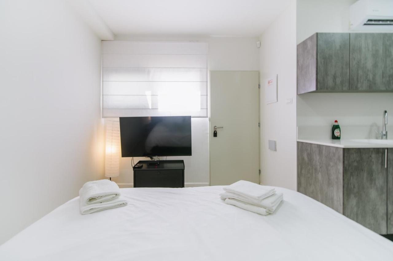 Olala Desert Shades Apartment Neve Zohar Bagian luar foto