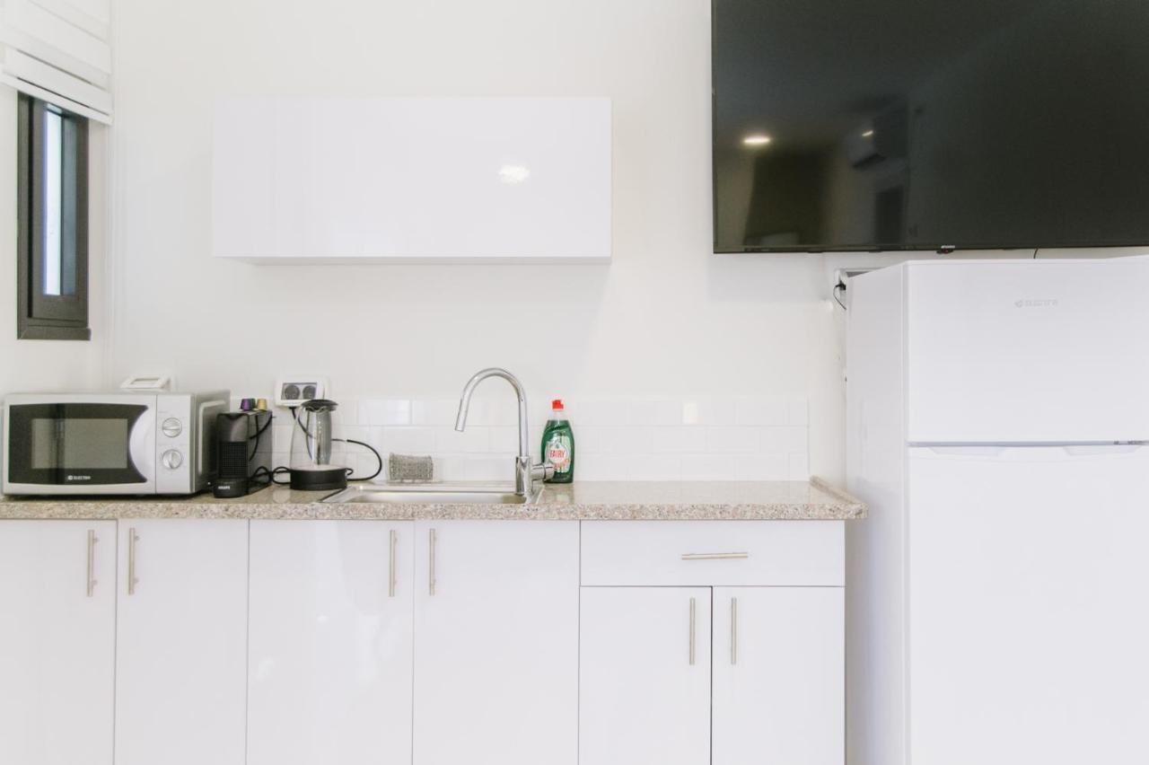 Olala Desert Shades Apartment Neve Zohar Bagian luar foto