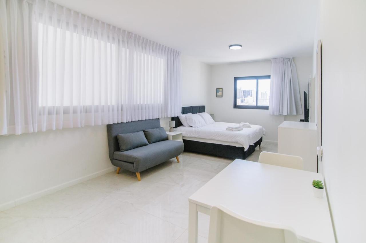 Olala Desert Shades Apartment Neve Zohar Bagian luar foto